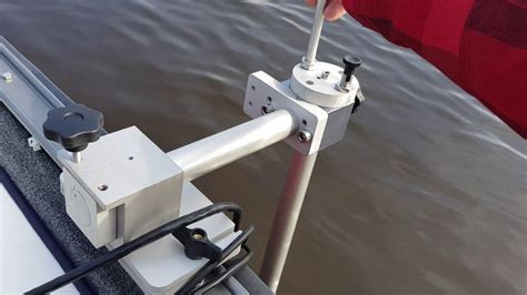 Pole-ducer at the bow 3. . How to mount livescope transducer to pole